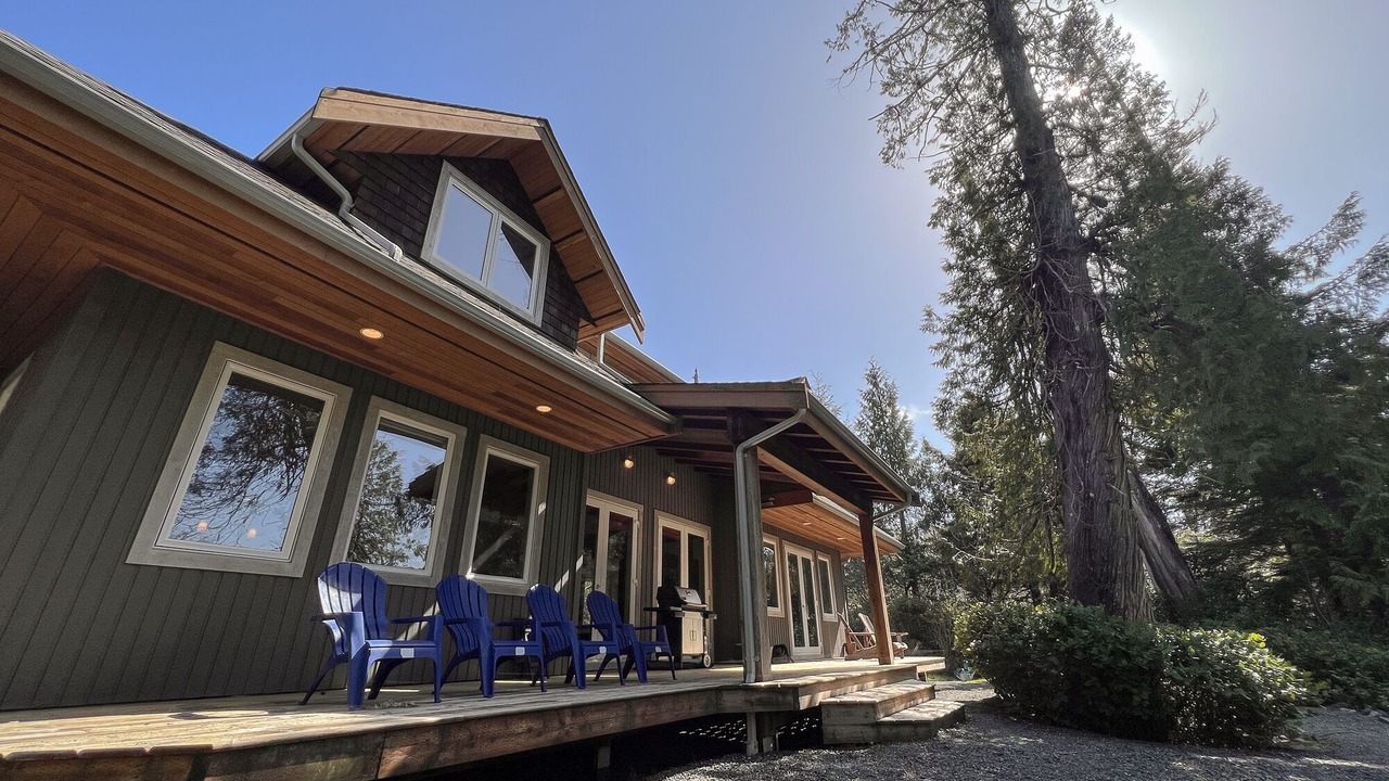 Photo of Others in Tofino