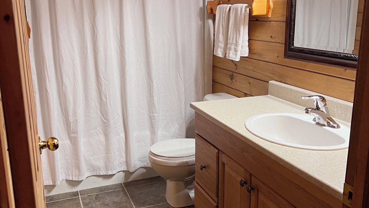 Photo of Bathroom in Dunchurch