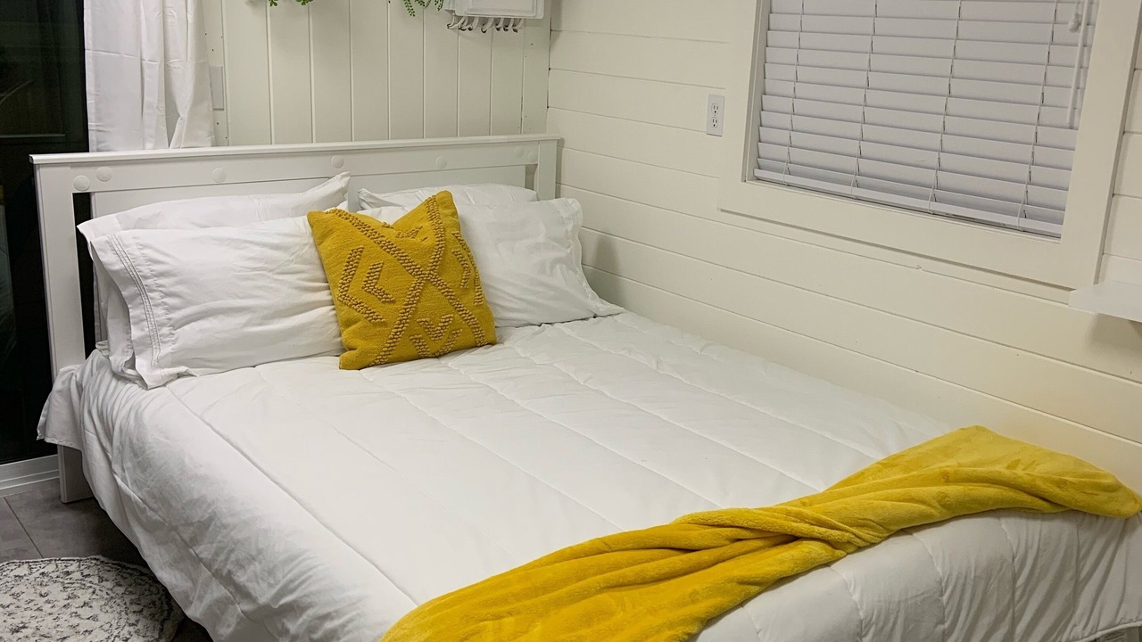 Photo of Bedroom in Cowichan Bay