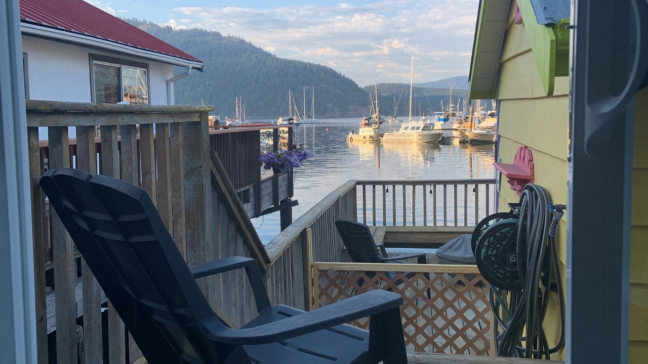 Photo of Patio Balcony in Cowichan Bay