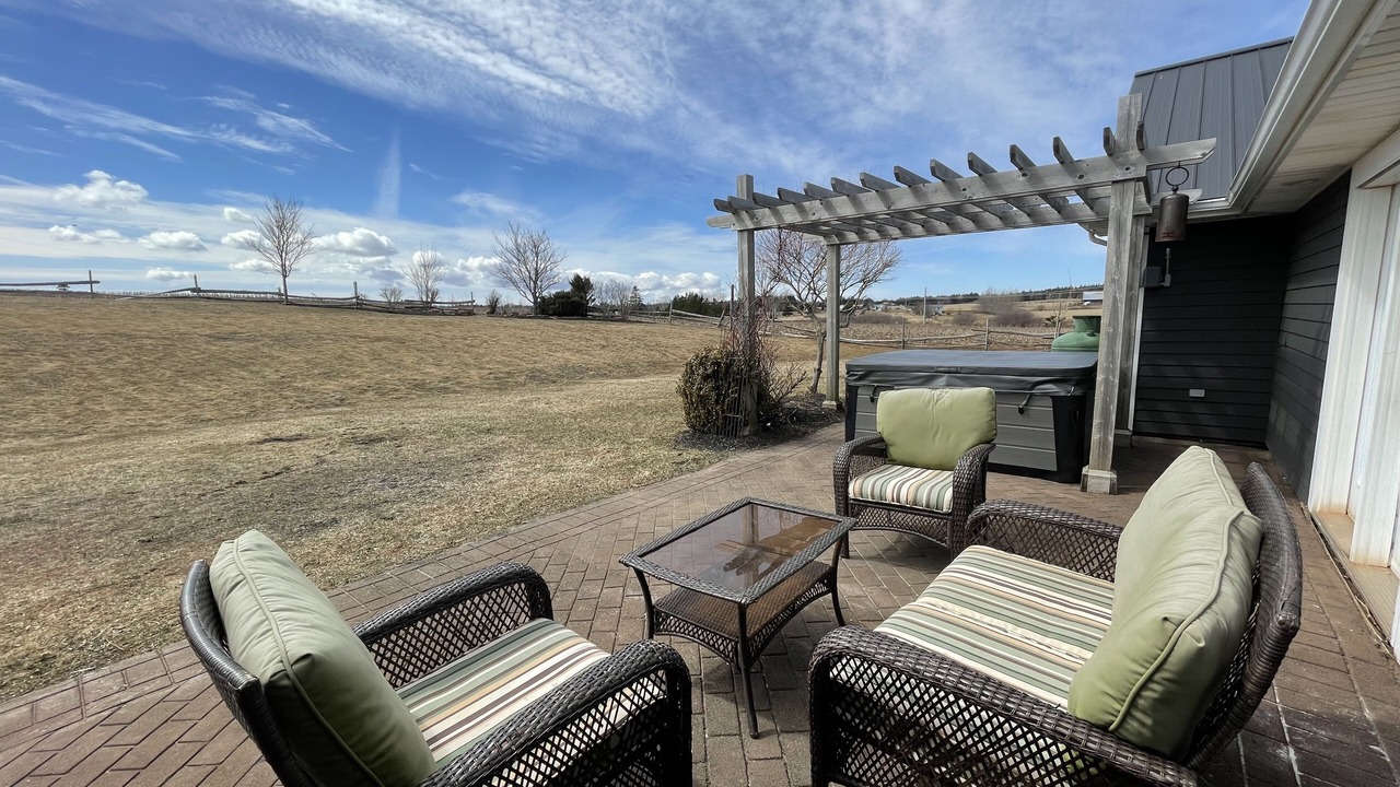 Photo of Patio Balcony in Anglo Rustico