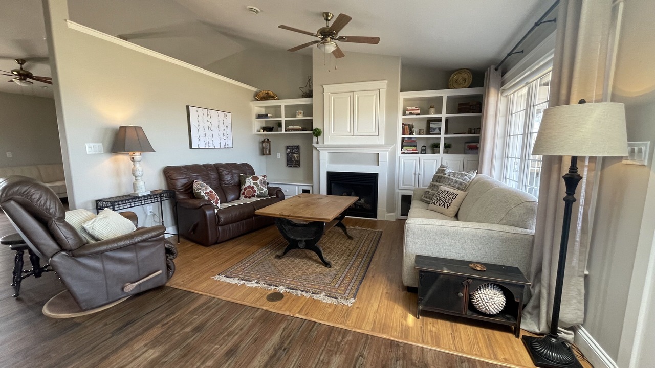 Photo of Livingroom in Anglo Rustico