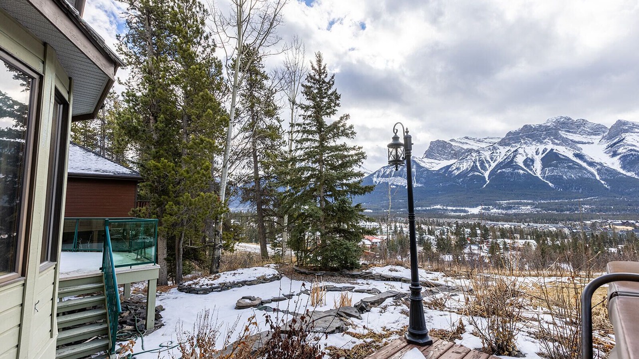 Photo of Outdoor in Cougar Creek