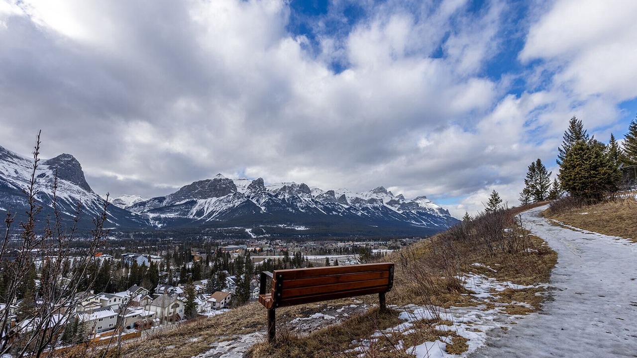 Photo of Outdoor in Cougar Creek