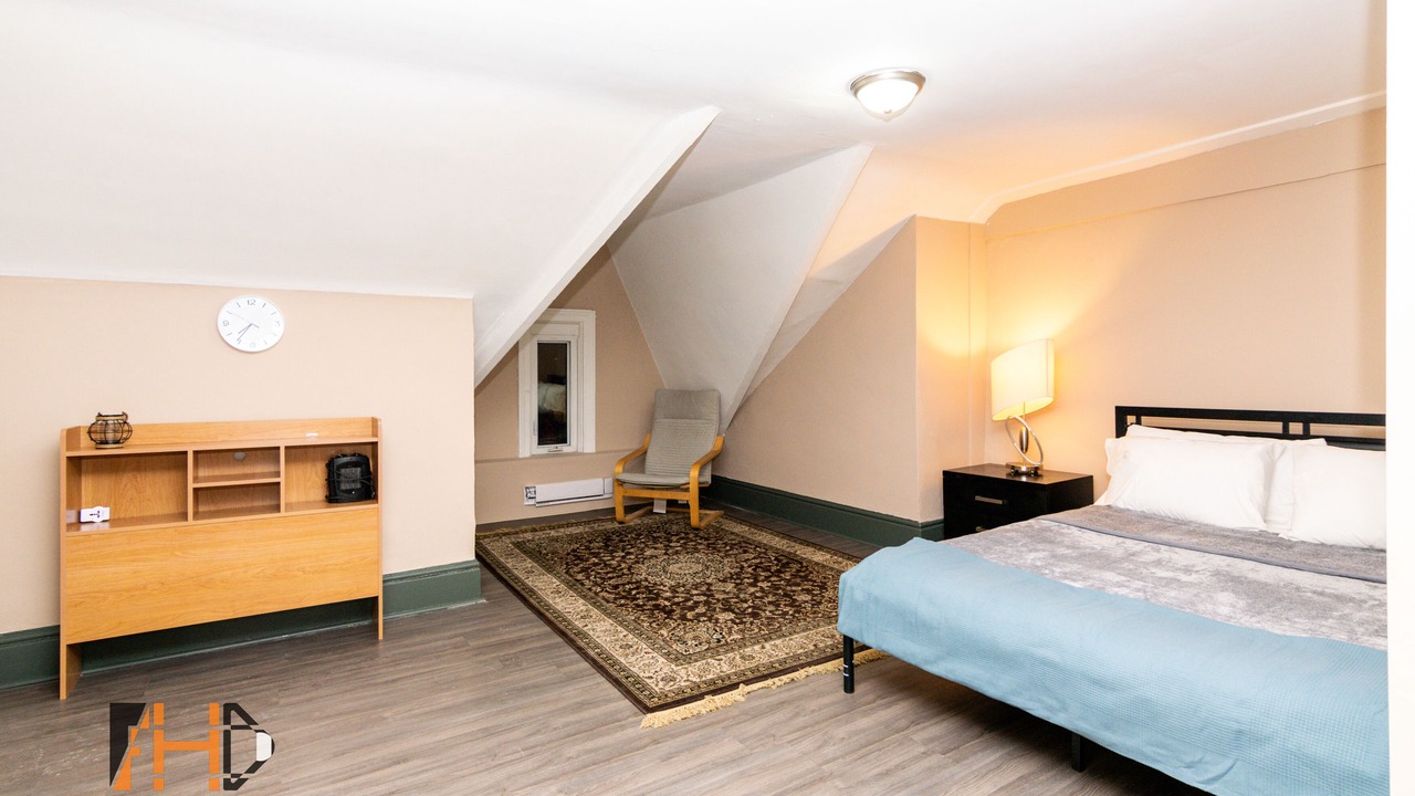 Photo of Bedroom in Cabbagetown