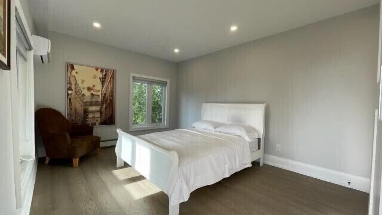 Photo of Bedroom in Innisfil