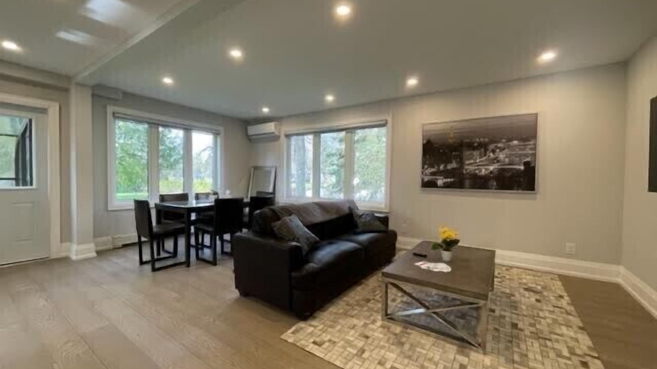 Photo of Livingroom in Innisfil