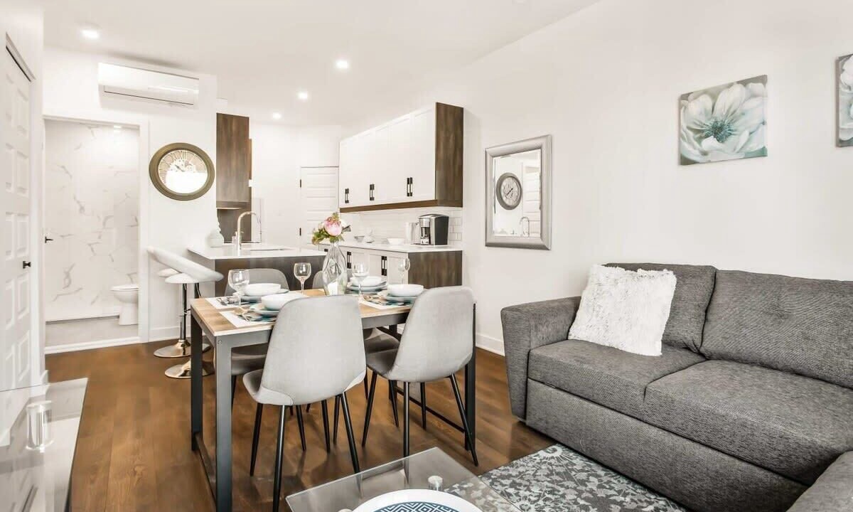 Photo of Livingroom in Mile End