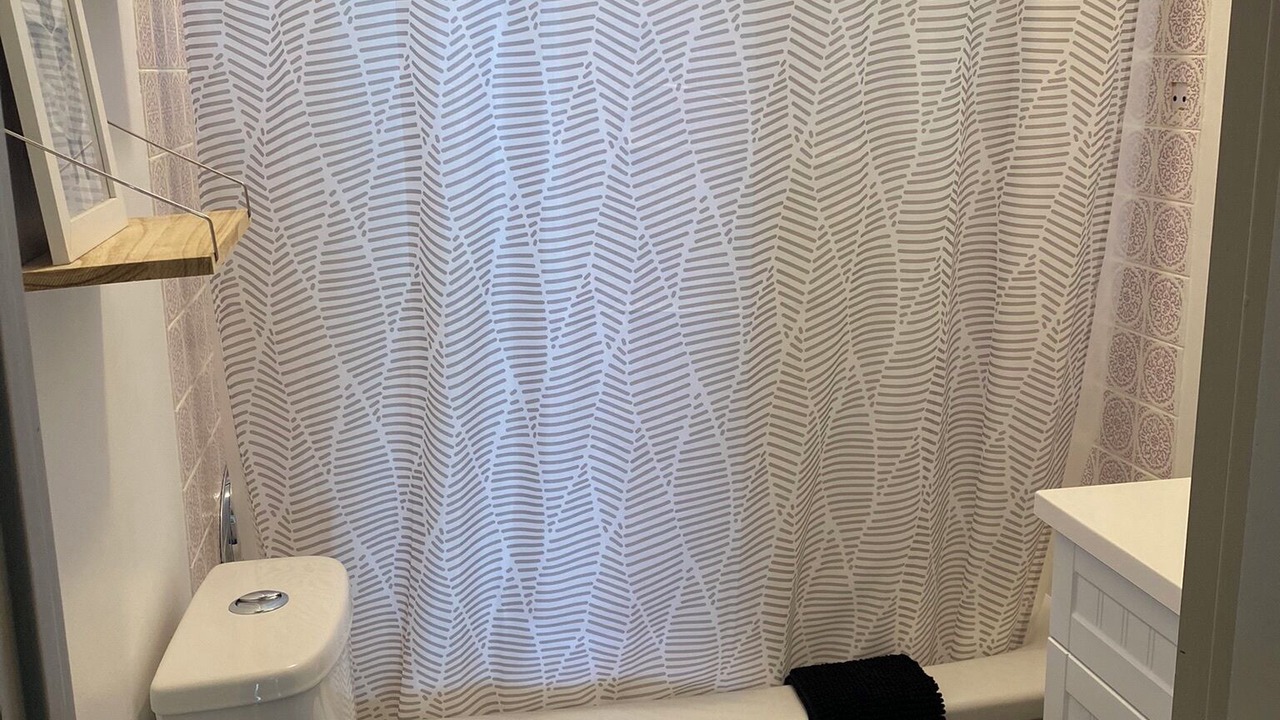Photo of Bathroom in Island View