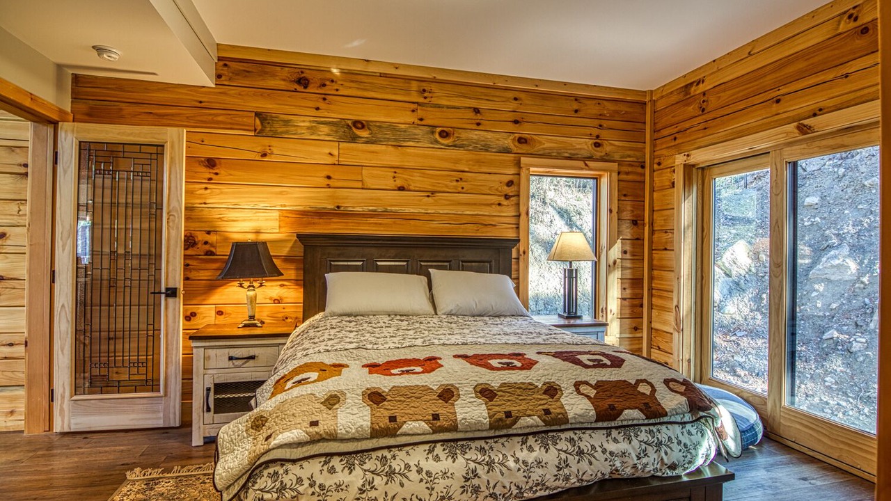Photo of Bedroom in East Kootenay