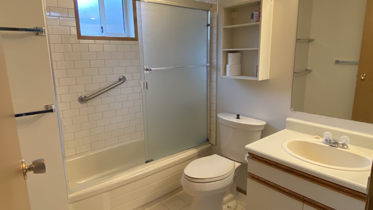 Photo of Bathroom in Sicamous