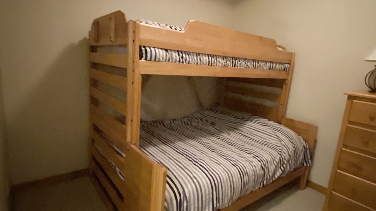 Photo of Bedroom in Silver Star Mountain