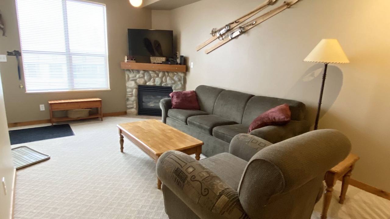 Photo of Livingroom in Silver Star Mountain