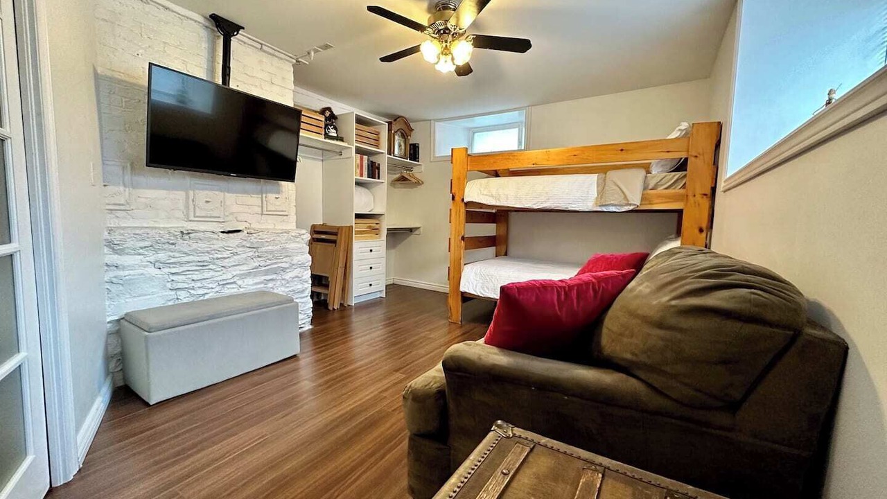 Photo of Bedroom in Downtown