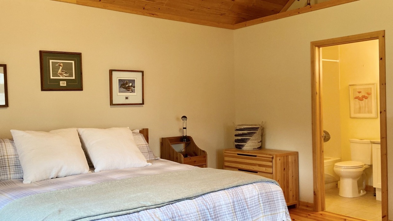 Photo of Bedroom in Leeds and the Thousand Islands