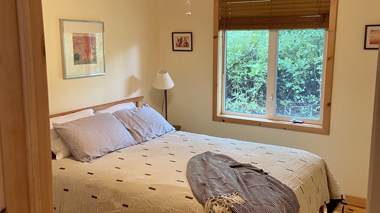 Photo of Bedroom in Leeds and the Thousand Islands