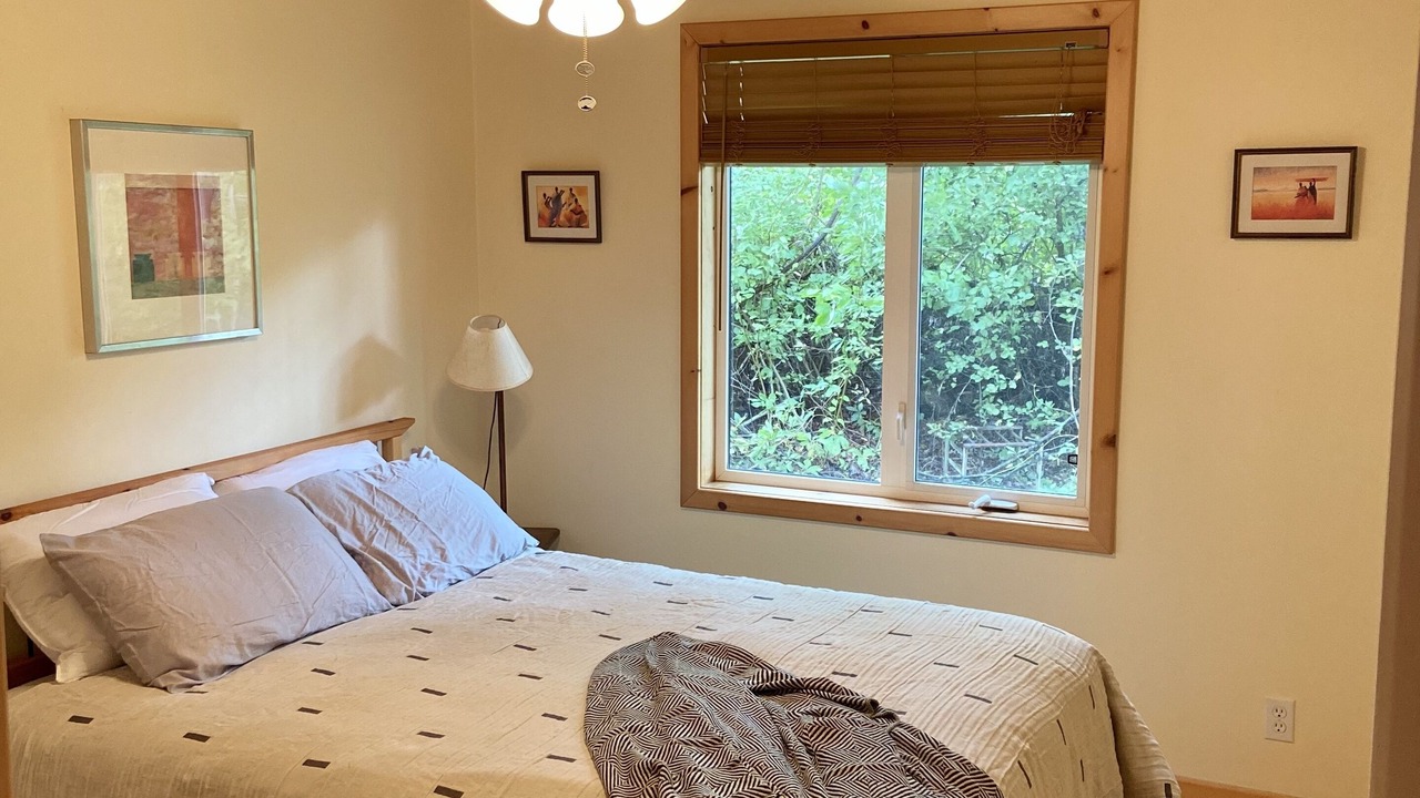 Photo of Bedroom in Leeds and the Thousand Islands