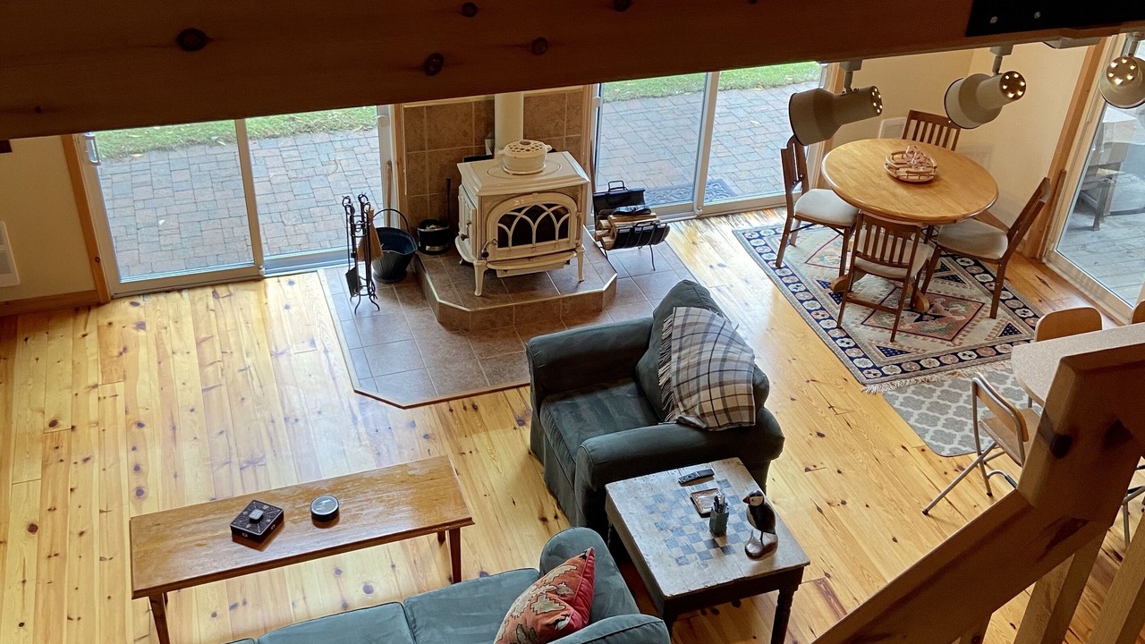 Photo of Livingroom in Leeds and the Thousand Islands