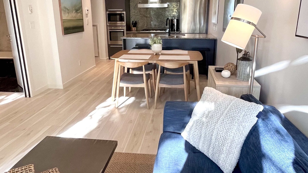 Photo of Livingroom in Downtown Victoria