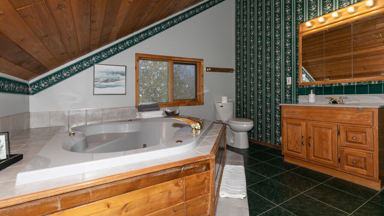 Photo of Bathroom in Jasper East