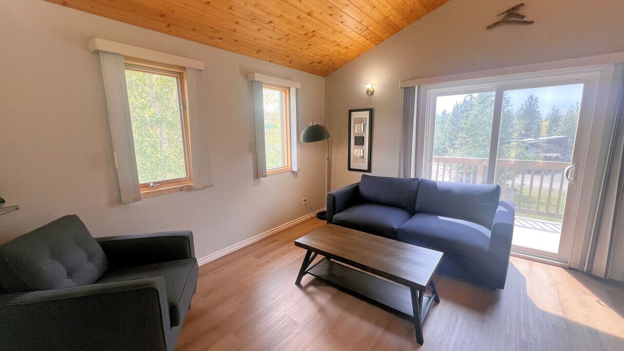 Photo of Livingroom in Jasper East