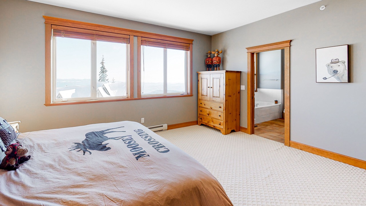 Photo of Bedroom in Big White Ski Resort