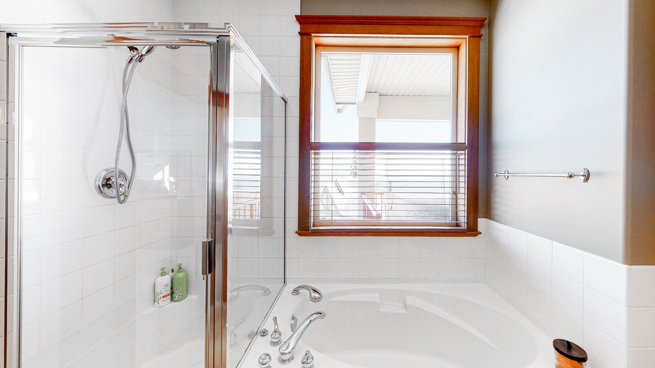 Photo of Bathroom in Big White Ski Resort