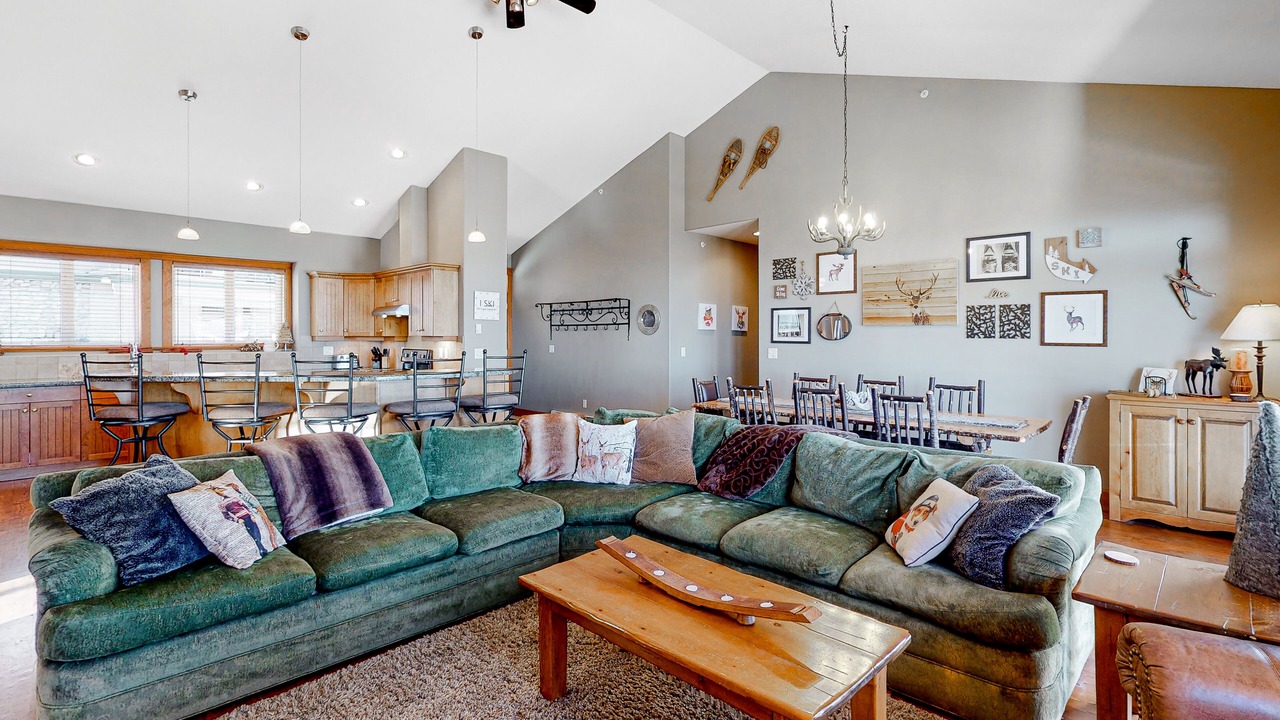 Photo of Livingroom in Big White Ski Resort