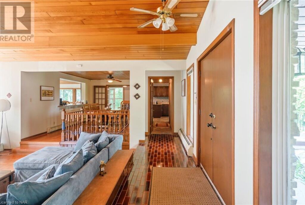 Photo of Livingroom in Port Colborne