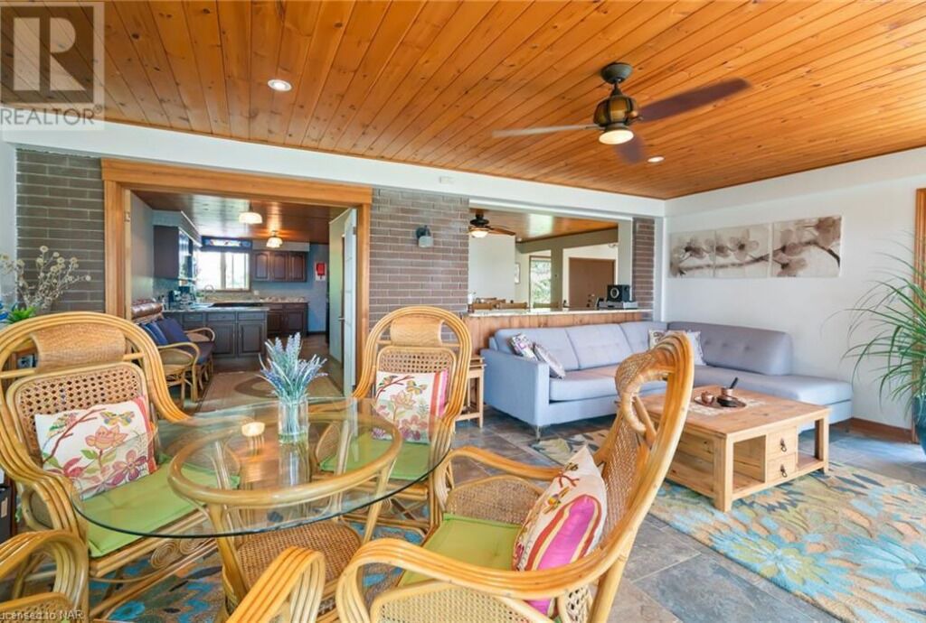 Photo of Livingroom in Port Colborne