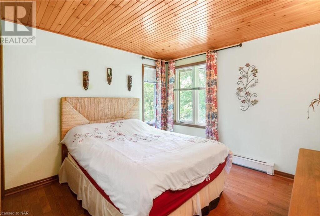 Photo of Bedroom in Port Colborne