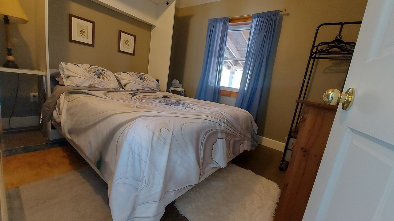 Photo of Bedroom in Hamilton