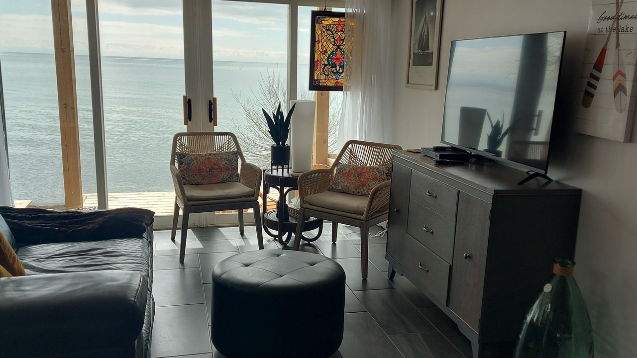 Photo of Livingroom in Hamilton