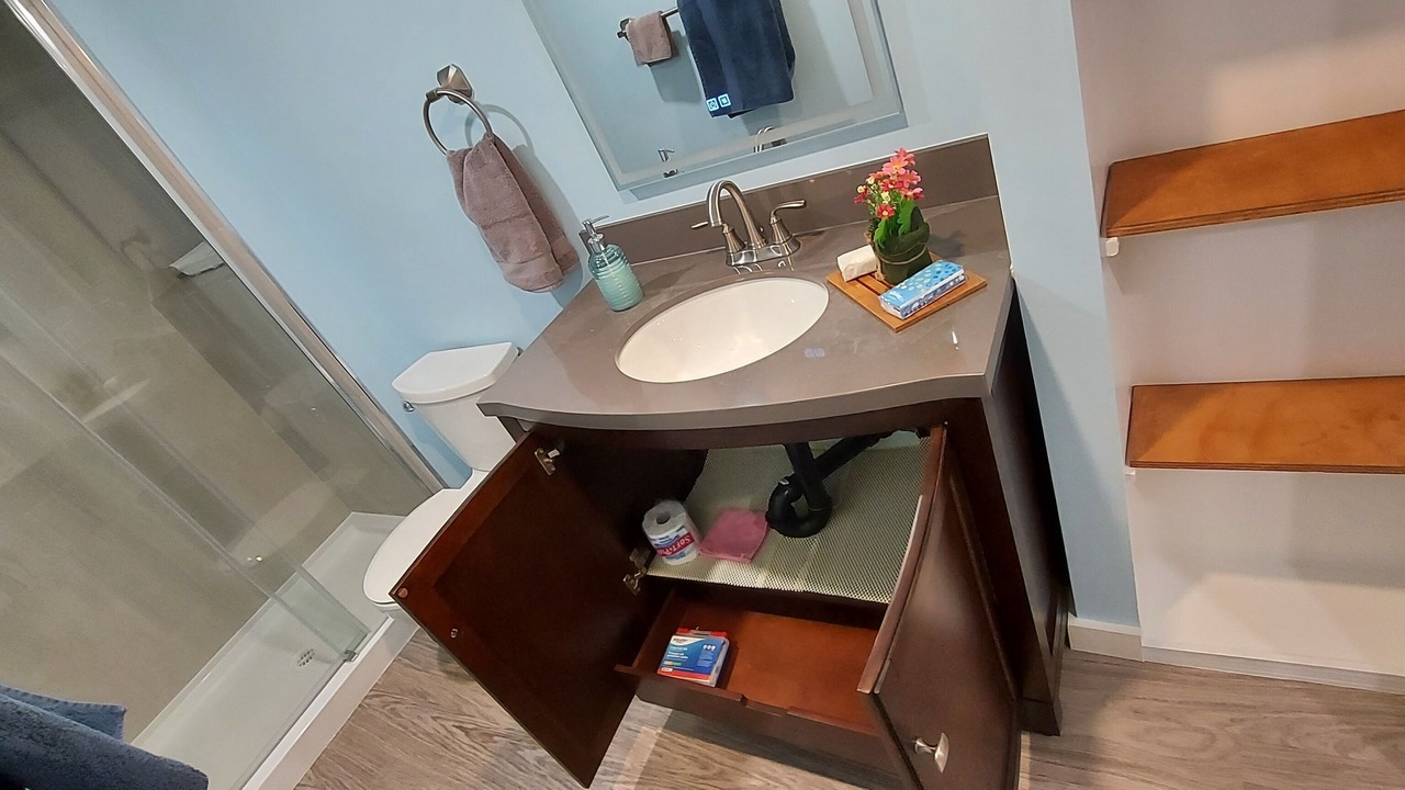Photo of Bathroom in Saanich East