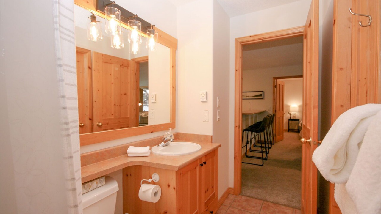 Photo of Bathroom in Sun Peaks