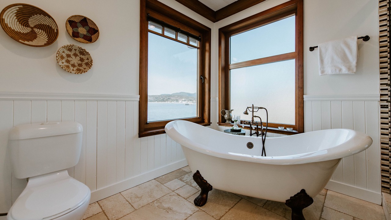 Photo of Bathroom in Selma Park