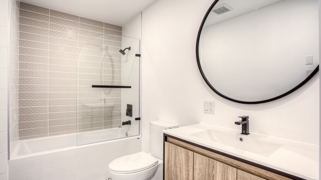 Photo of Bathroom in Pointe-Saint-Charles