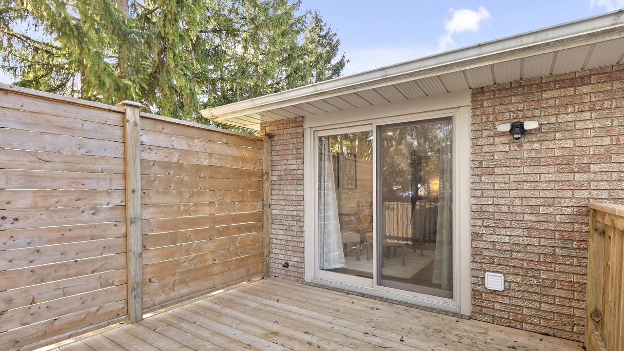 Photo of Patio Balcony in Amherstburg