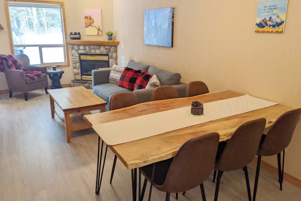 Photo of Livingroom in Harvie Heights