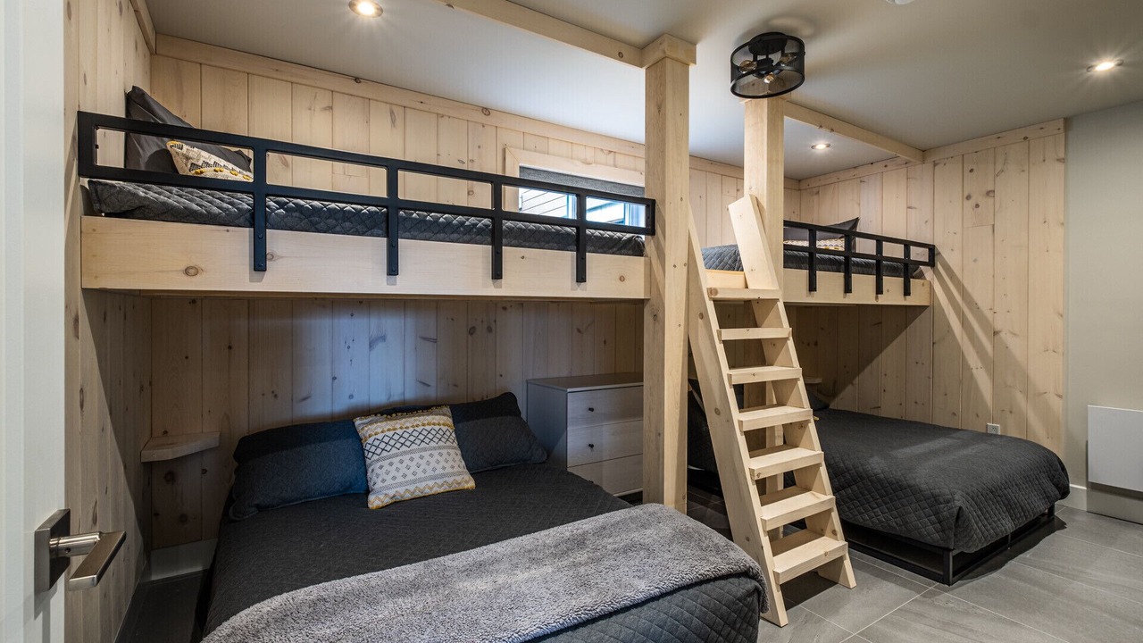 Photo of Bedroom in Mont-Tremblant