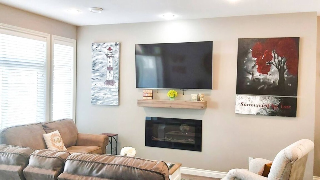 Photo of Livingroom in Okanagan-Similkameen