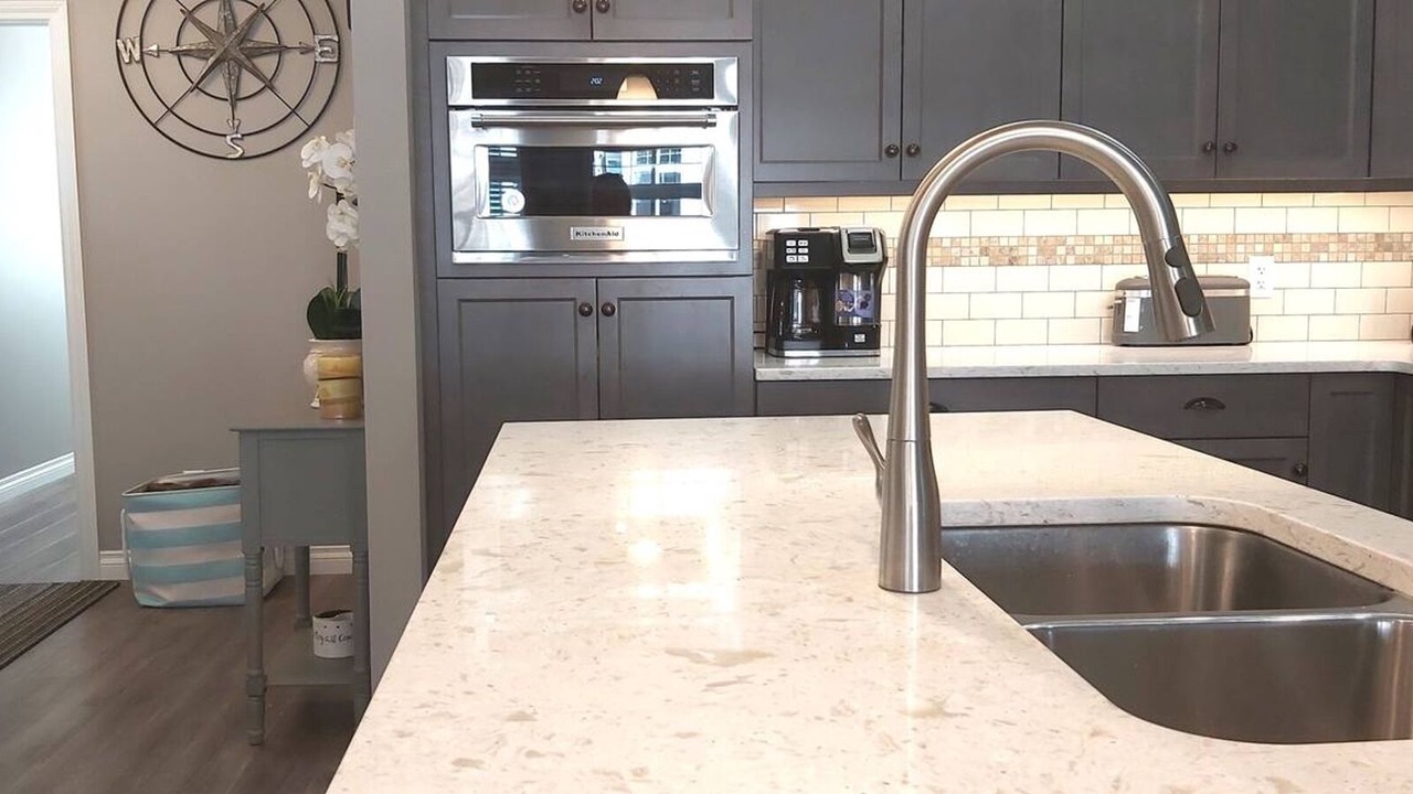 Photo of Kitchen in Okanagan-Similkameen