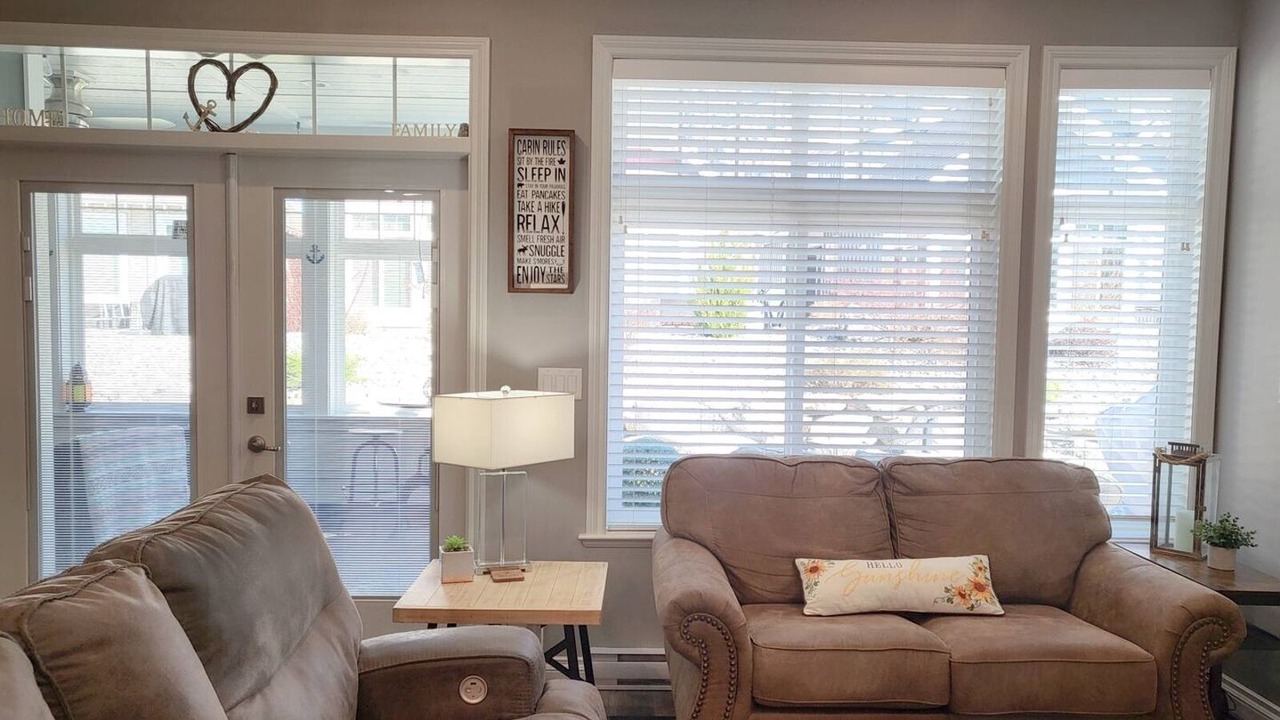 Photo of Livingroom in Okanagan-Similkameen