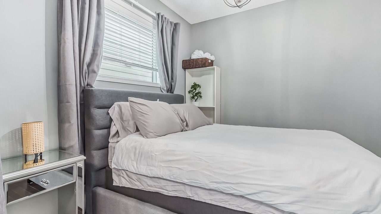 Photo of Bedroom in Auburn Bay