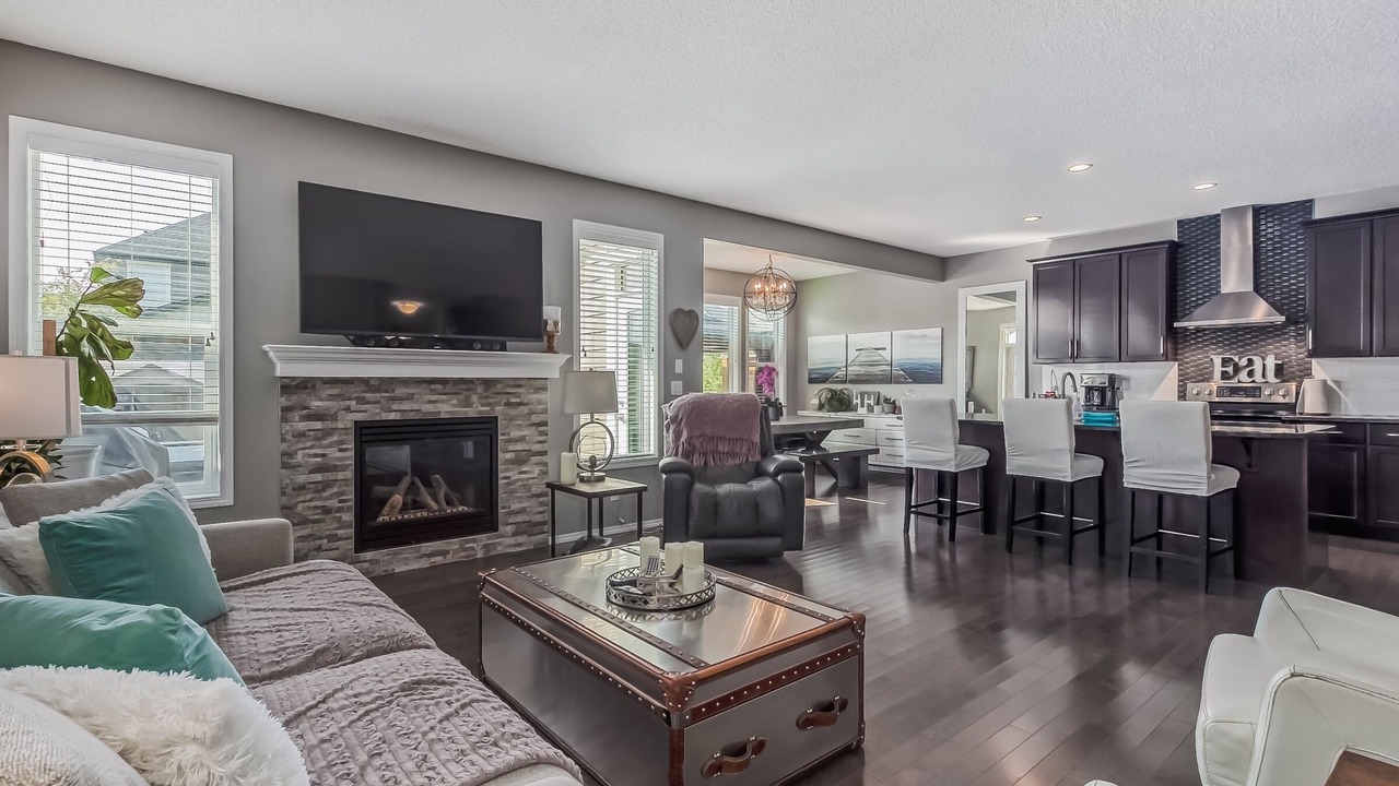Photo of Livingroom in Auburn Bay