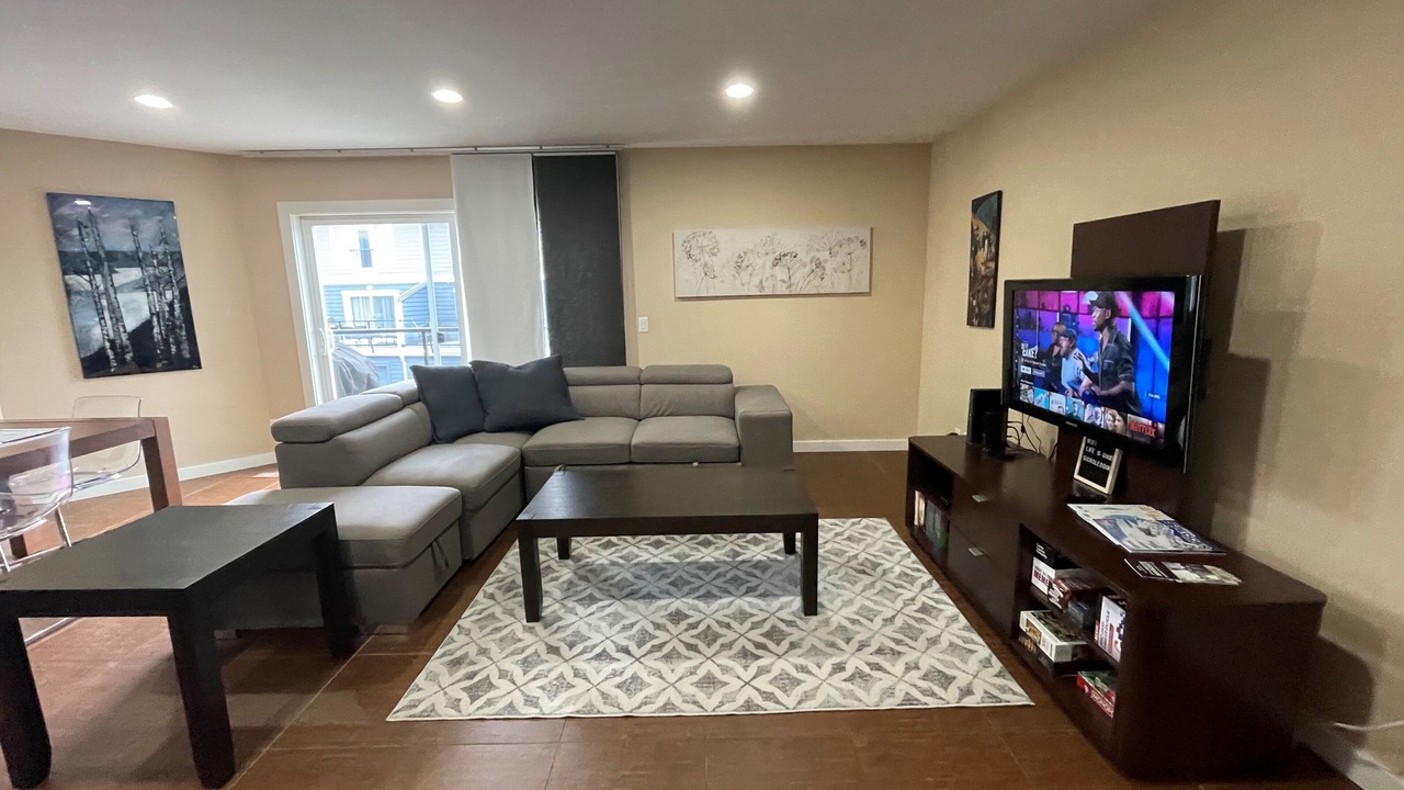 Photo of Livingroom in Sicamous