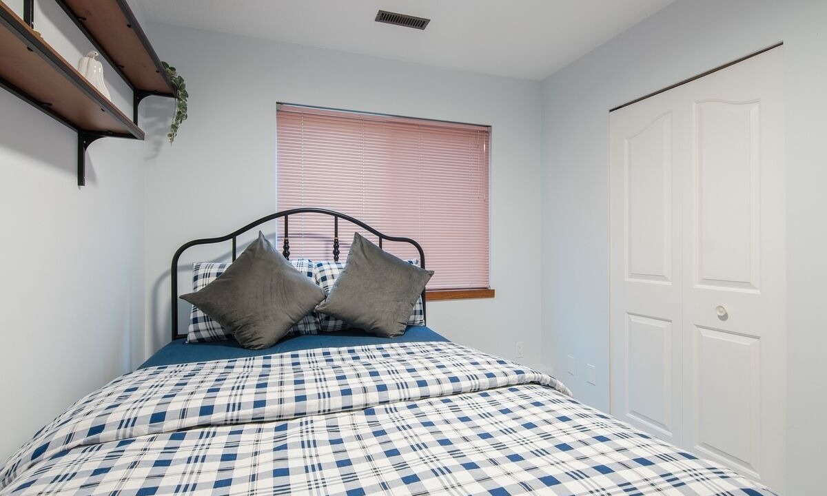 Photo of Bedroom in Guildford