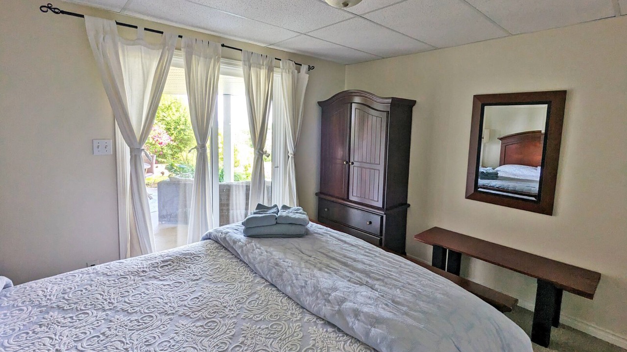 Photo of Bedroom in Mill Bay