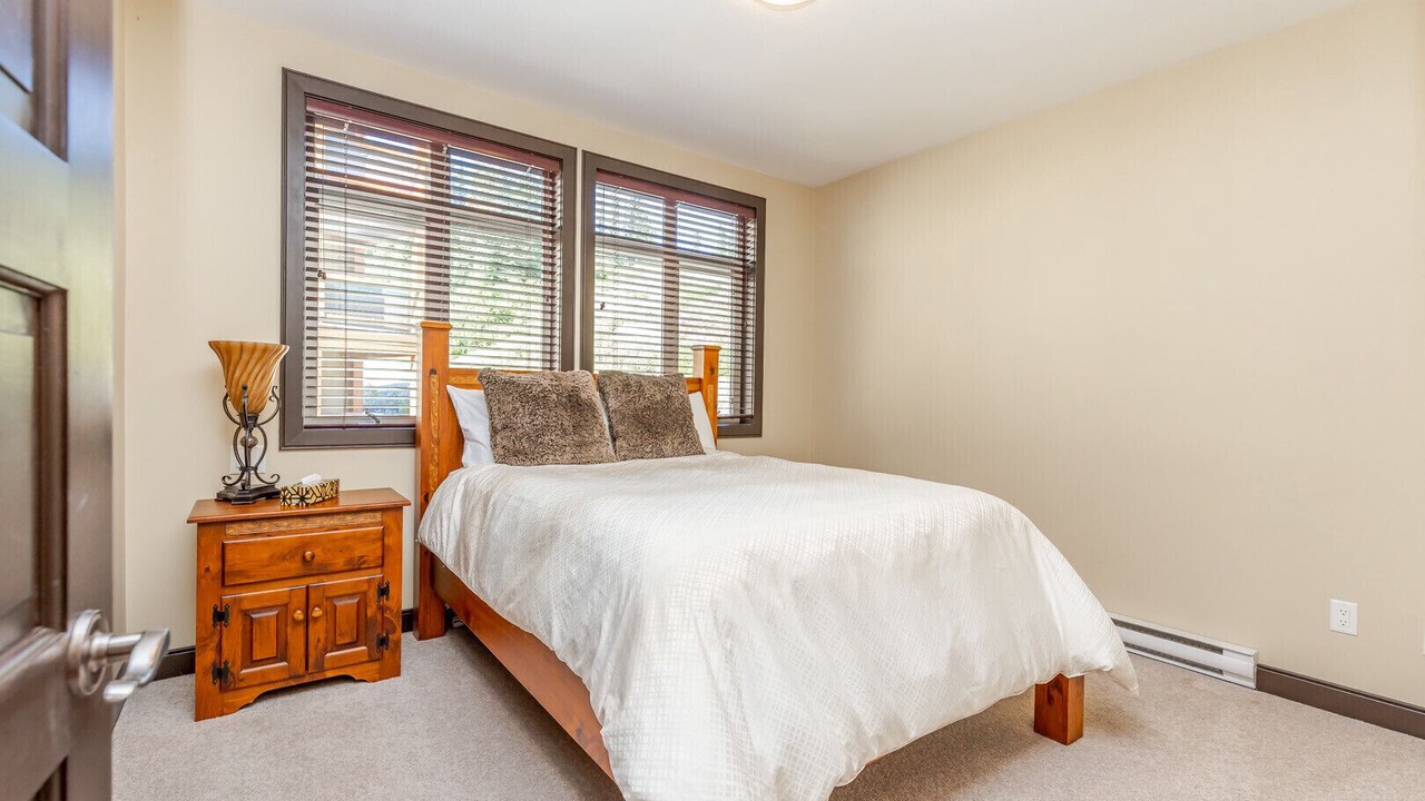 Photo of Bedroom in Big White Ski Resort