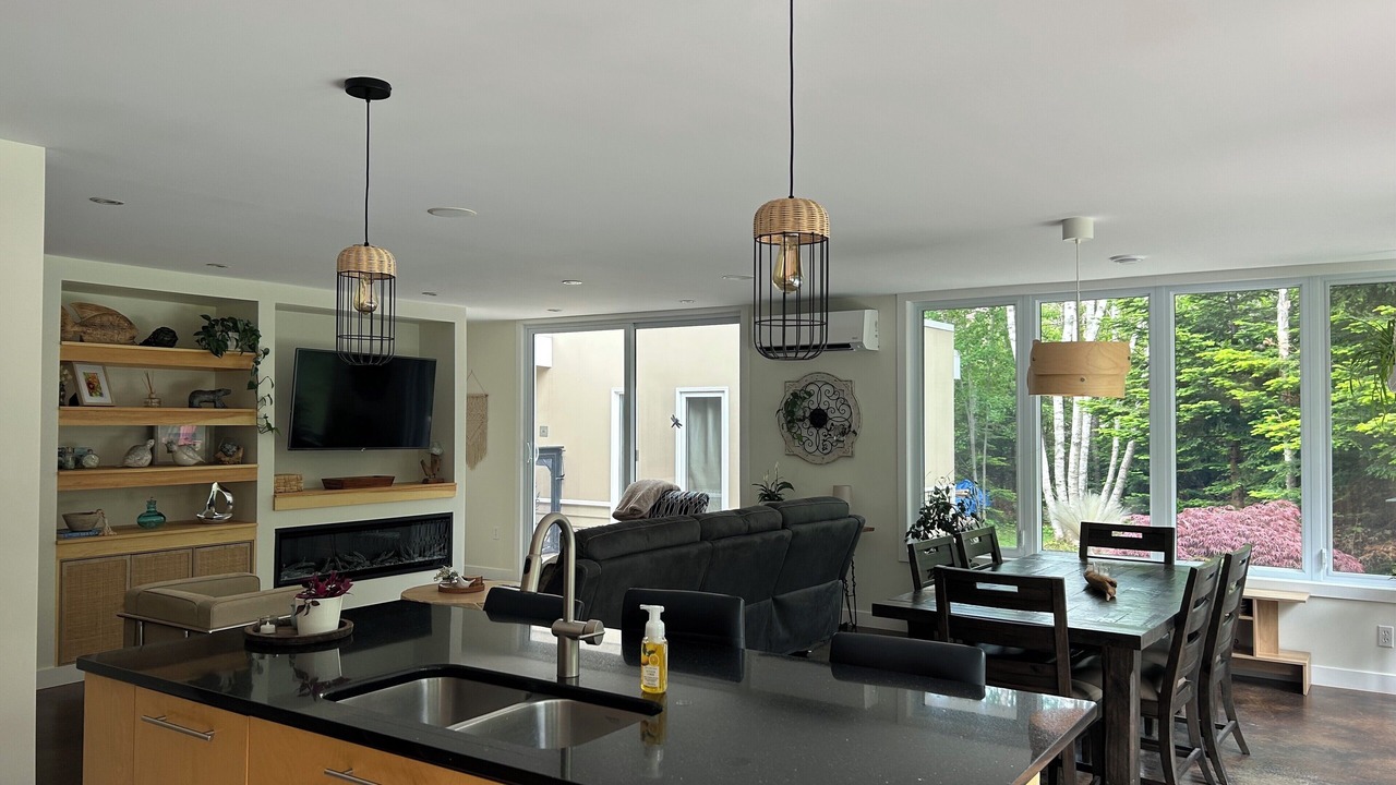 Photo of Livingroom in Brackley Beach